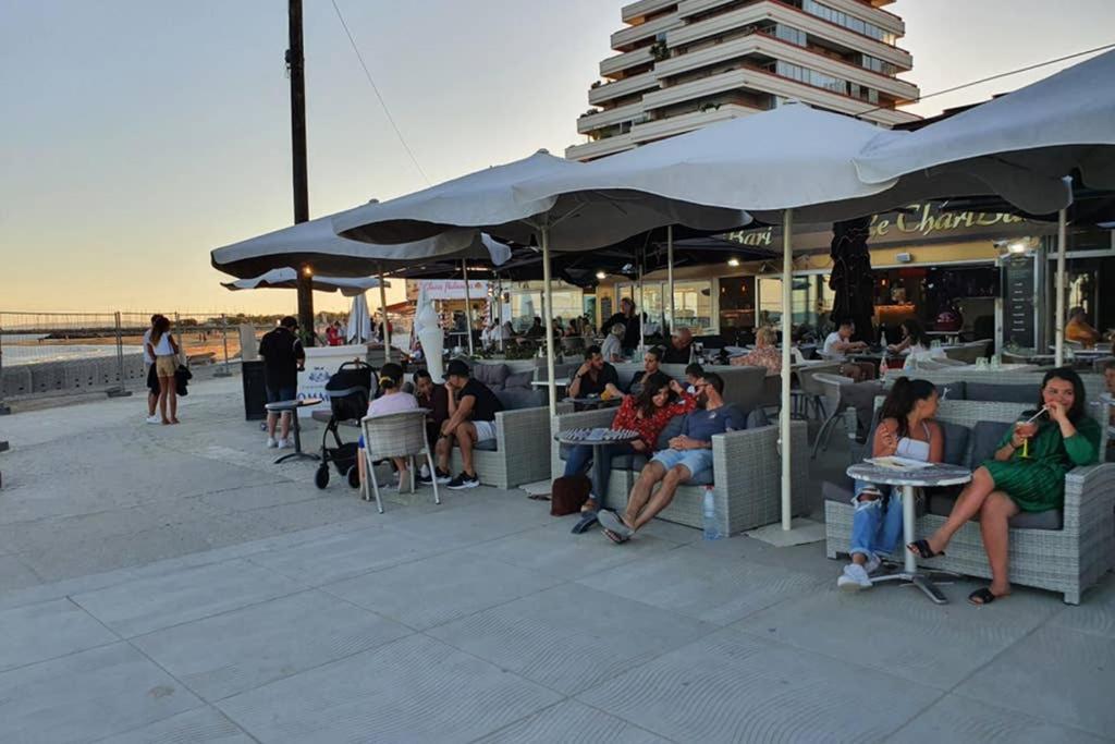 Studio Cabines 6 Couchages 150 M De La Plage Et A Quelques Secondes Des Commerces Wifi Gratuit La Grande Motte Exteriör bild