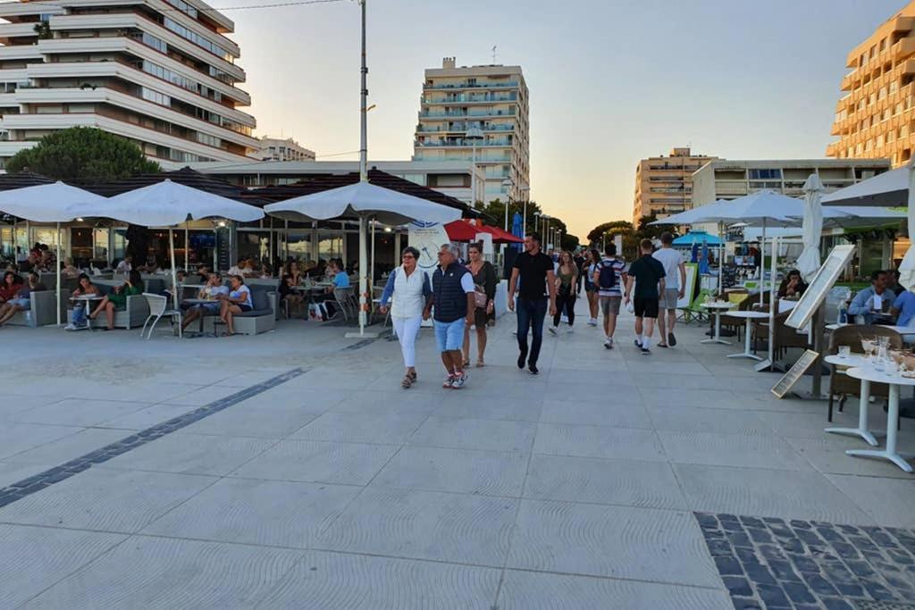 Studio Cabines 6 Couchages 150 M De La Plage Et A Quelques Secondes Des Commerces Wifi Gratuit La Grande Motte Exteriör bild